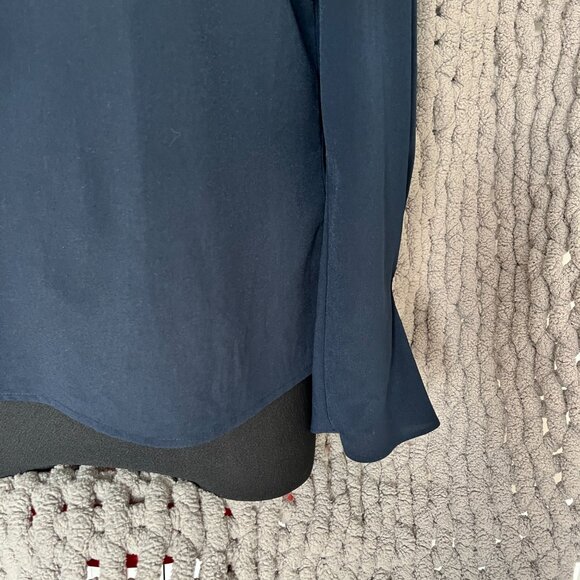 Banana Republic Factory Pull Over Navy Blue Long-Sleeve Blouse Size M - Picture 8 of 14